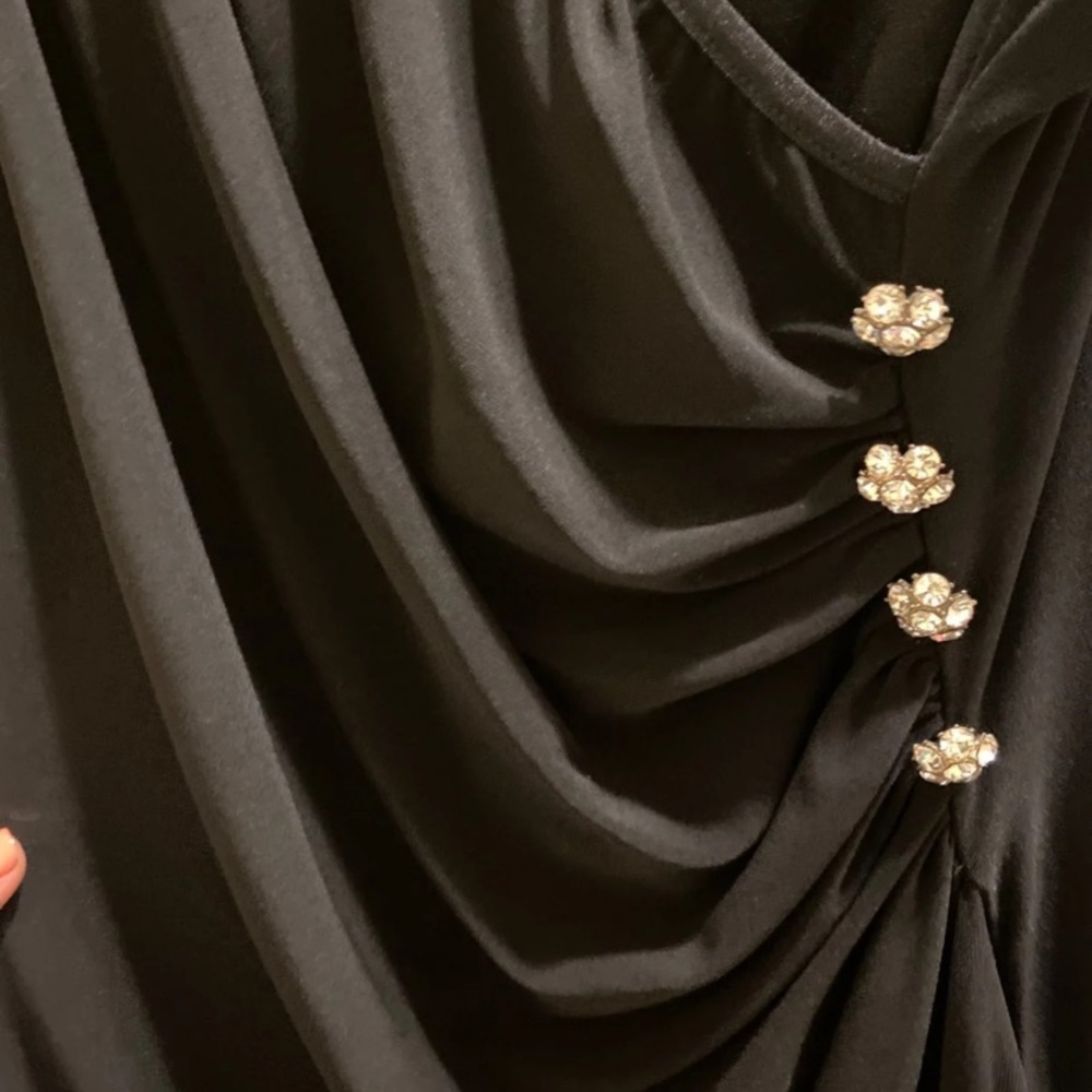 Dress - Picture 2 of 4